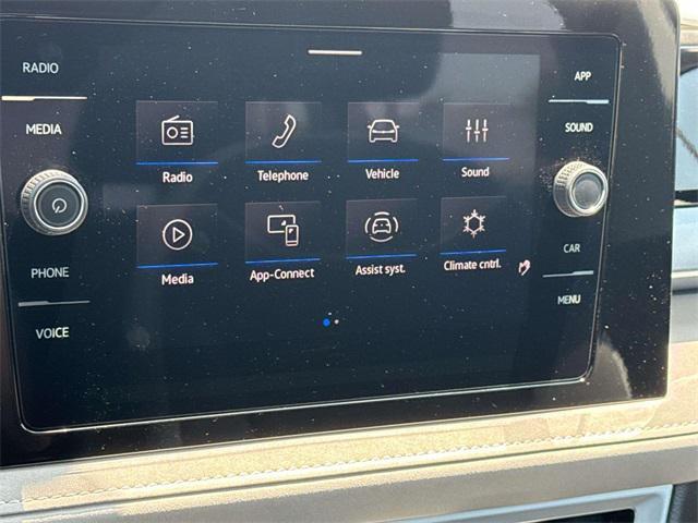 new 2025 Volkswagen Taos car