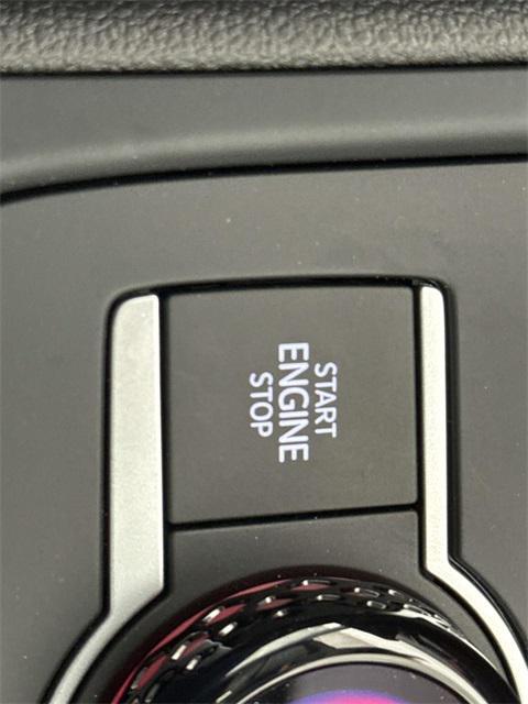 new 2025 Volkswagen Tiguan car, priced at $35,015
