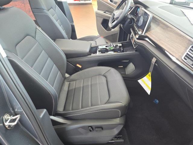new 2025 Volkswagen Atlas car, priced at $51,229