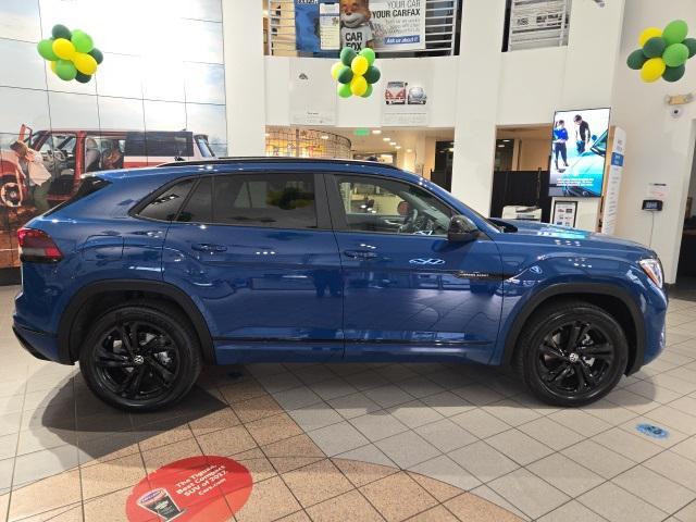 new 2025 Volkswagen Atlas Cross Sport car, priced at $47,000