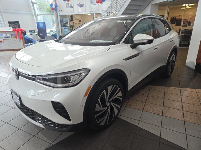 new 2025 Volkswagen ID.4 car, priced at $58,321