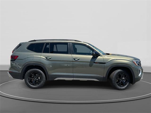 new 2025 Volkswagen Atlas car, priced at $45,899