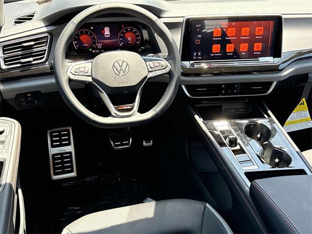 new 2025 Volkswagen Atlas car, priced at $45,899