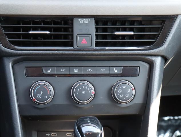 used 2022 Volkswagen Taos car