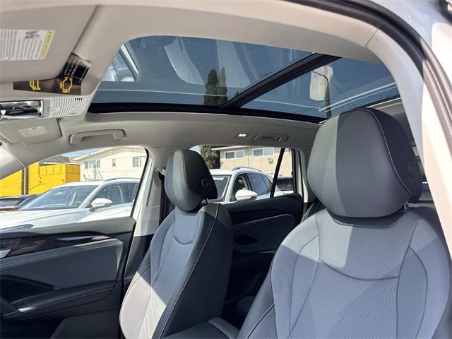 new 2025 Volkswagen Tiguan car, priced at $35,882
