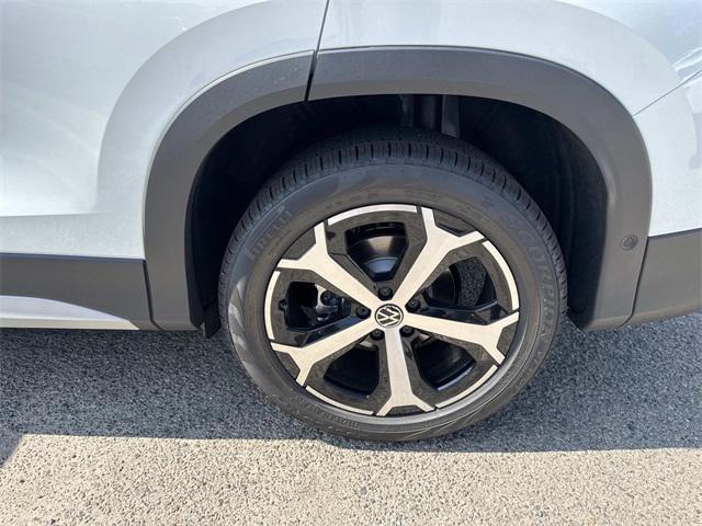 new 2025 Volkswagen Tiguan car, priced at $35,882
