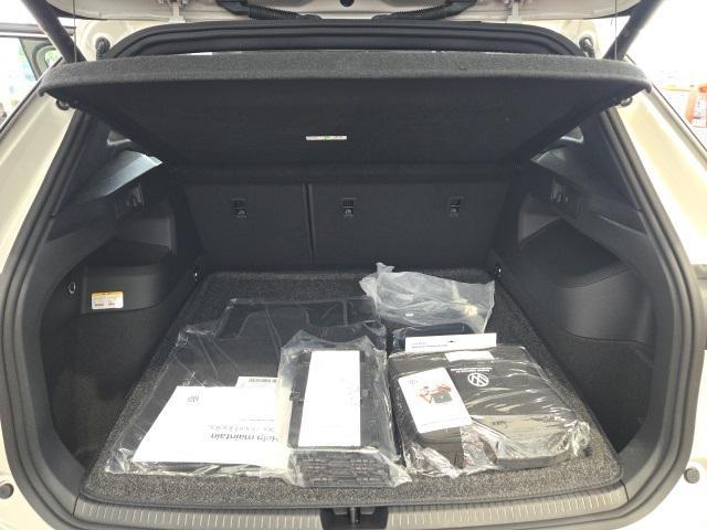 new 2025 Volkswagen Tiguan car, priced at $42,459