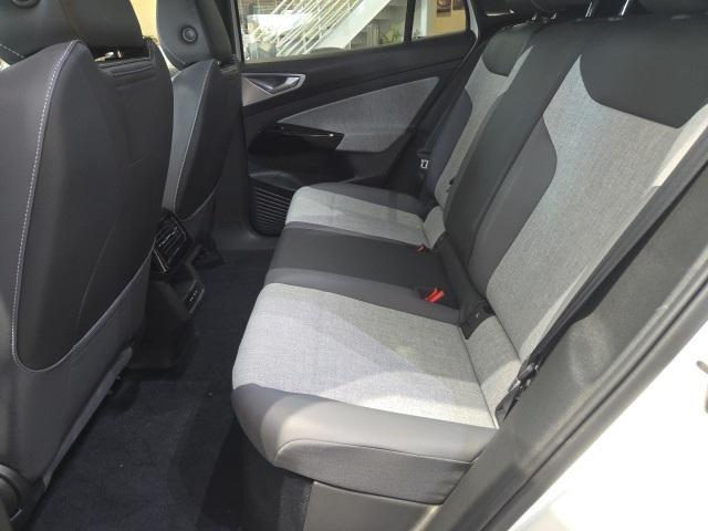 new 2025 Volkswagen ID.4 car, priced at $51,161