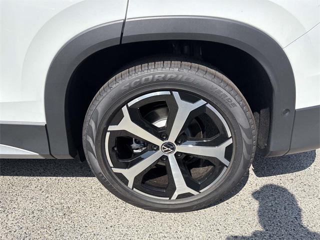 new 2025 Volkswagen Tiguan car, priced at $36,382