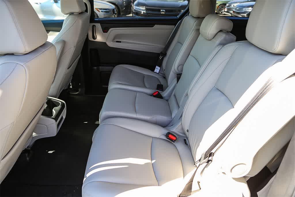 new 2026 Honda Odyssey car, priced at $45,320