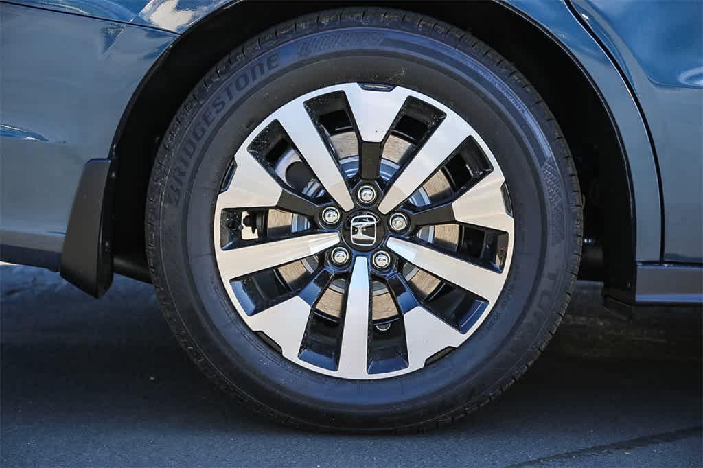 new 2026 Honda Odyssey car, priced at $45,320