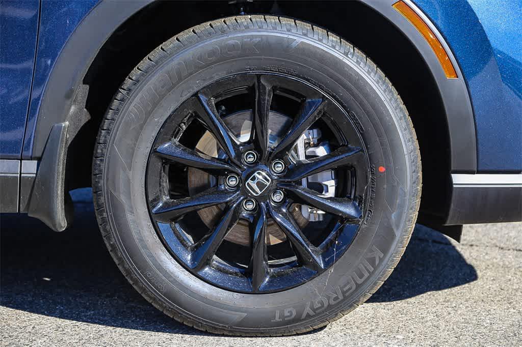 new 2026 Honda CR-V Hybrid car, priced at $41,675