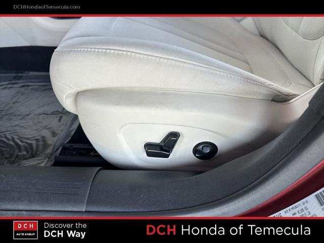 used 2015 Chrysler 200 car, priced at $5,890