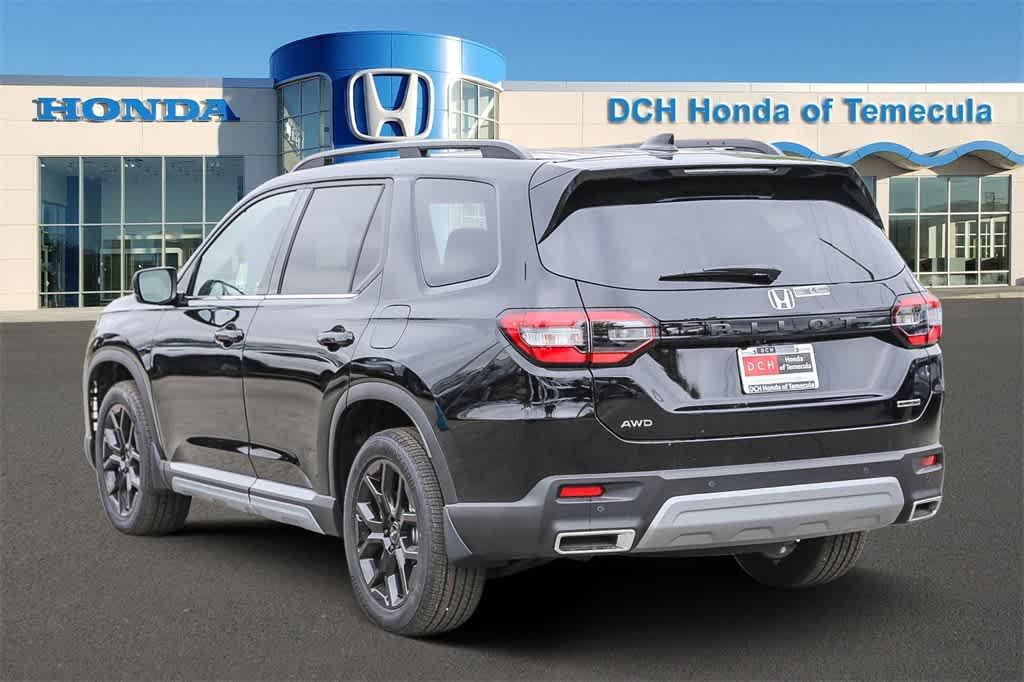 new 2025 Honda Pilot car, priced at $53,295