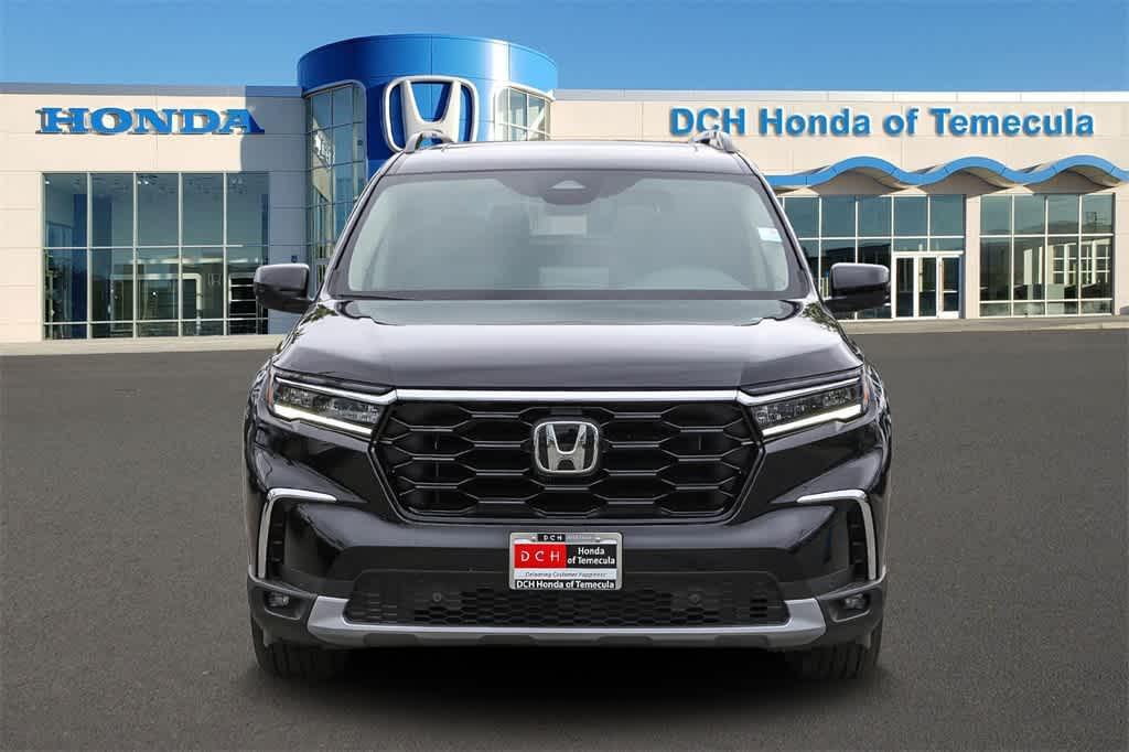 new 2025 Honda Pilot car, priced at $53,295