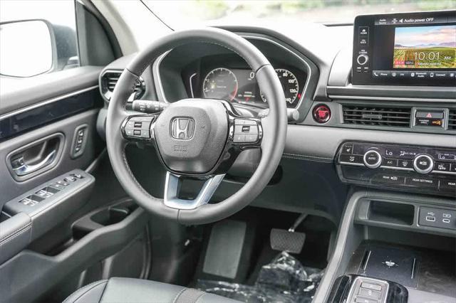 new 2025 Honda Pilot car, priced at $44,950