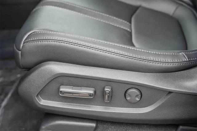 new 2025 Honda Pilot car, priced at $44,950