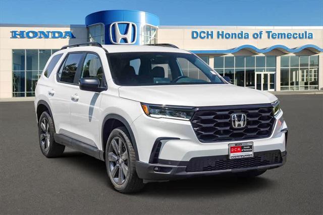 new 2025 Honda Pilot car, priced at $44,205