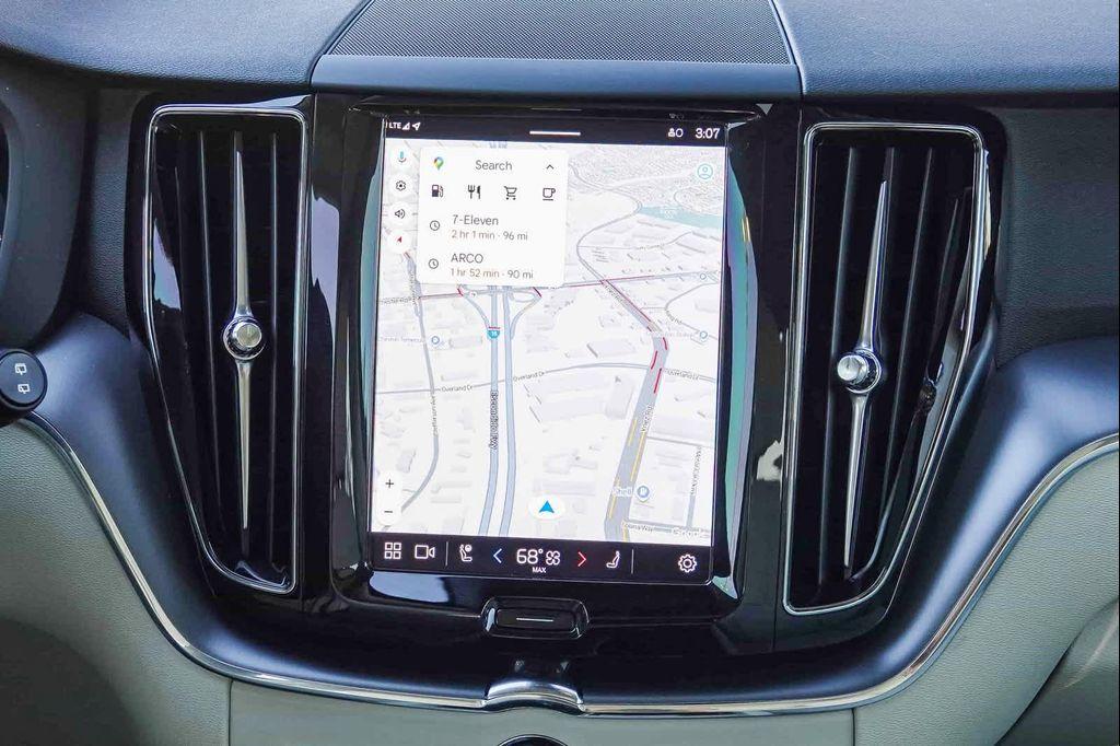 used 2025 Volvo XC60 car, priced at $37,995