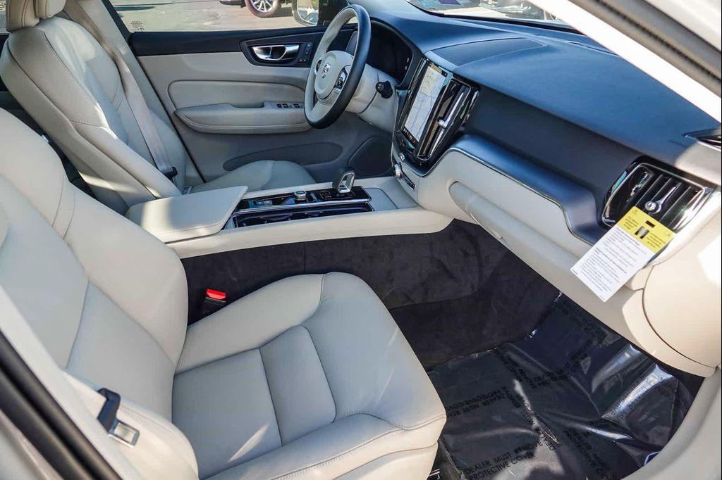 used 2025 Volvo XC60 car, priced at $37,995