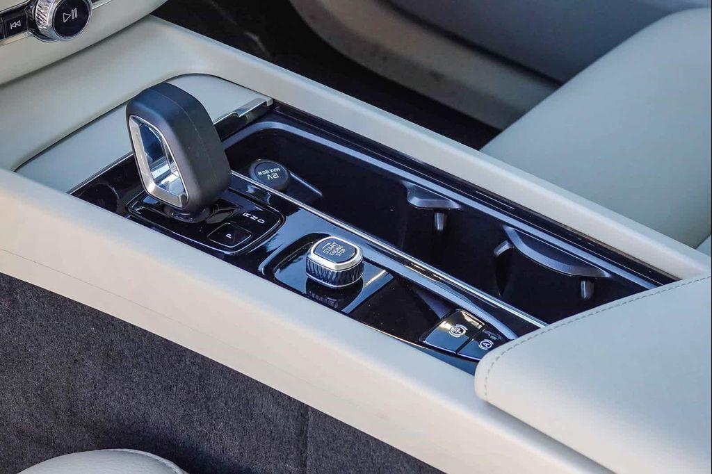 used 2025 Volvo XC60 car, priced at $37,995