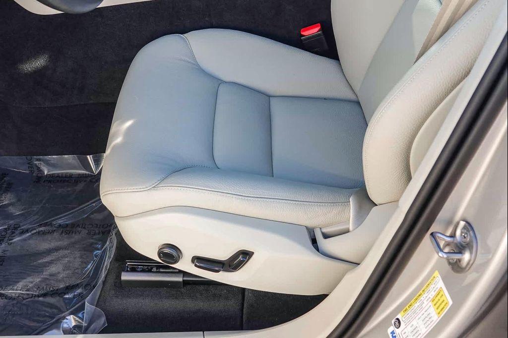 used 2025 Volvo XC60 car, priced at $37,995