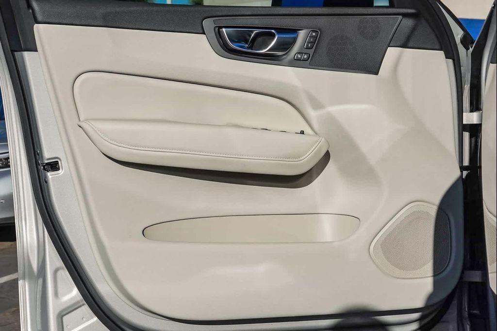 used 2025 Volvo XC60 car, priced at $37,995