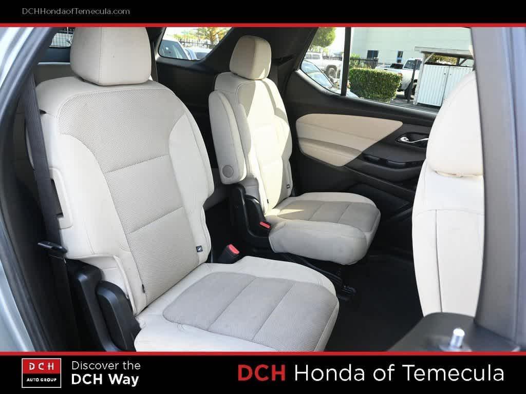 used 2023 Chevrolet Traverse car, priced at $26,200