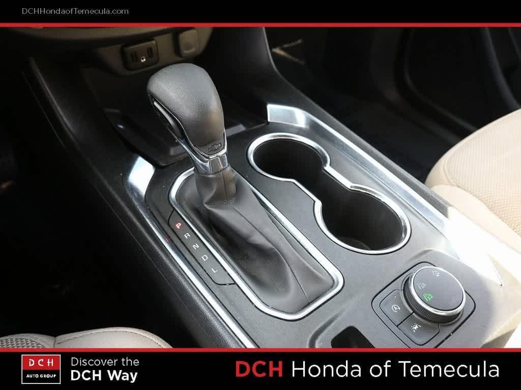 used 2023 Chevrolet Traverse car, priced at $26,200