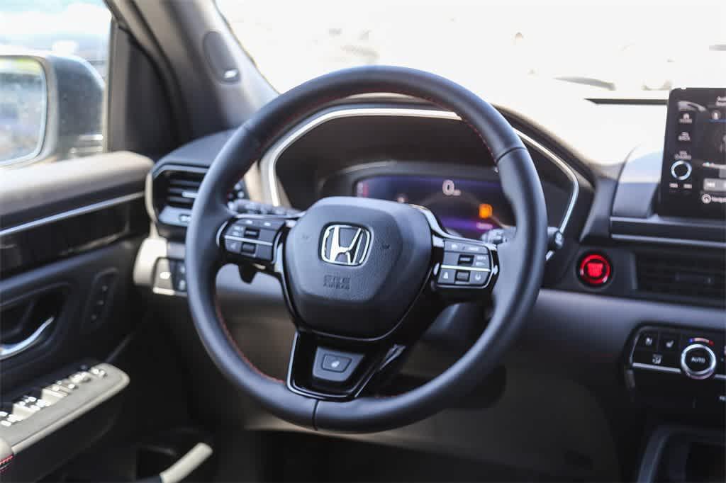 new 2025 Honda Pilot car, priced at $56,075