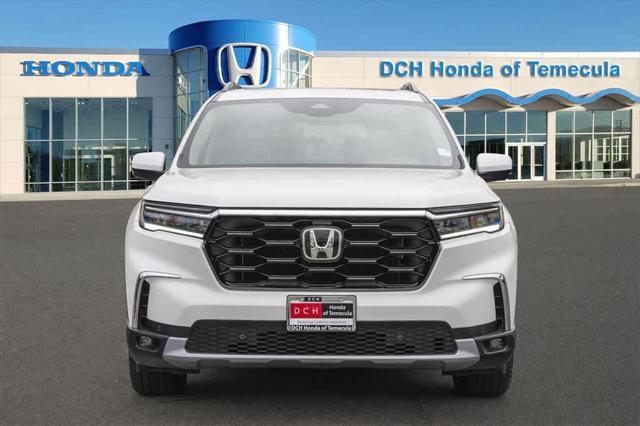 new 2025 Honda Pilot car, priced at $49,350