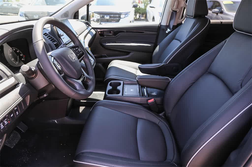 new 2025 Honda Odyssey car, priced at $48,360