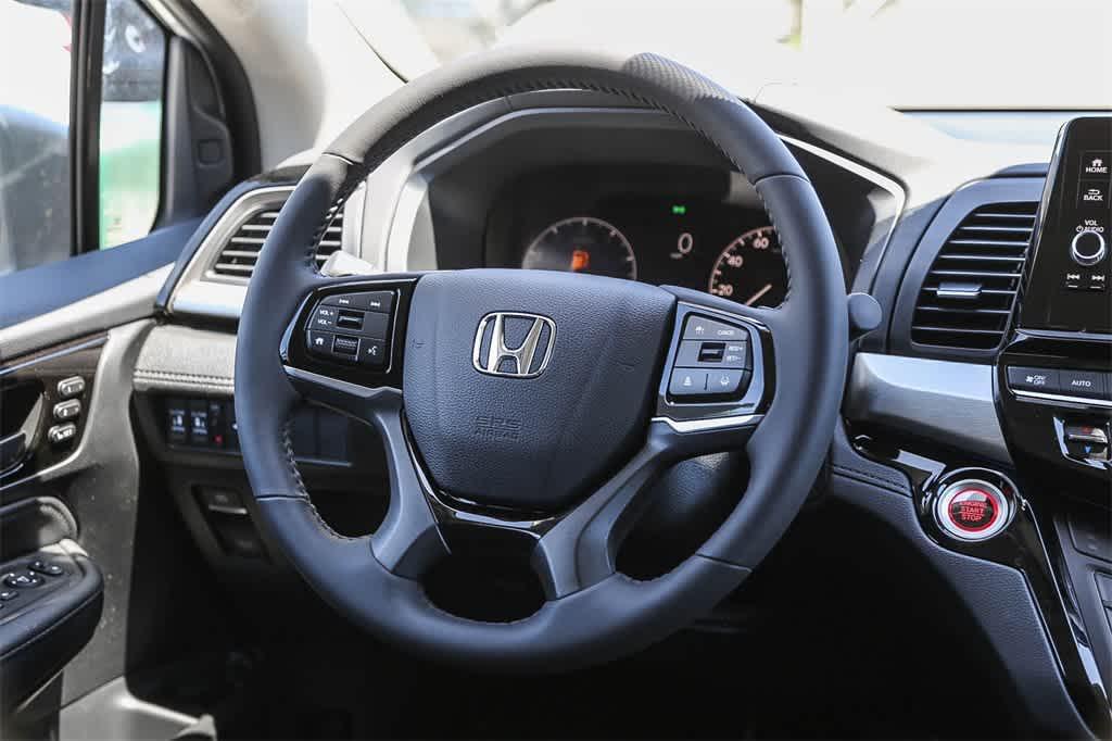 new 2025 Honda Odyssey car, priced at $48,360