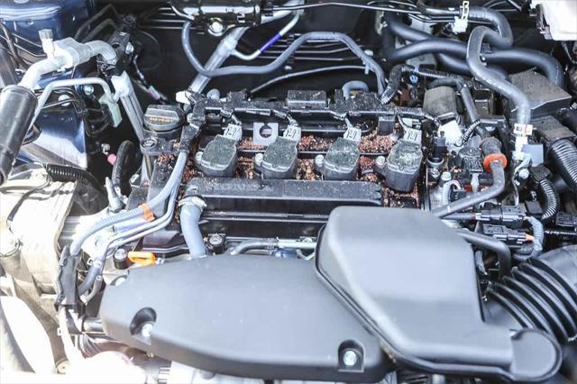 new 2025 Honda CR-V car, priced at $32,995