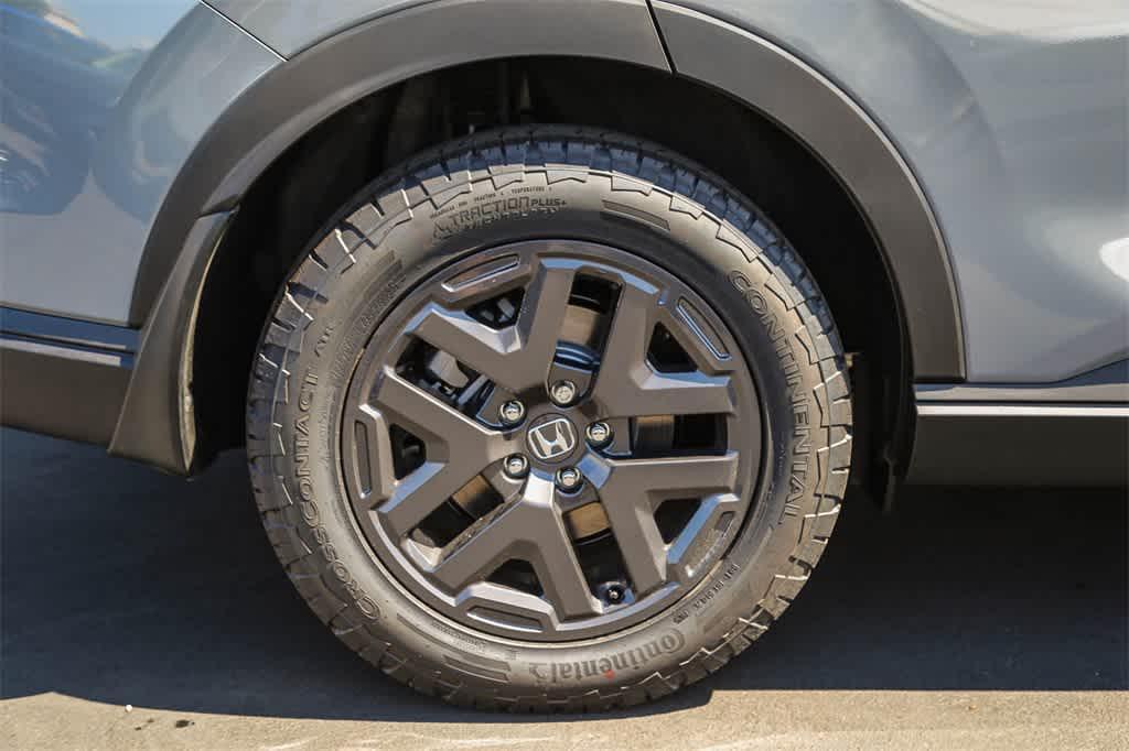 new 2026 Honda CR-V Hybrid car, priced at $40,650