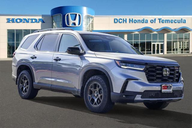 new 2025 Honda Pilot car, priced at $50,795