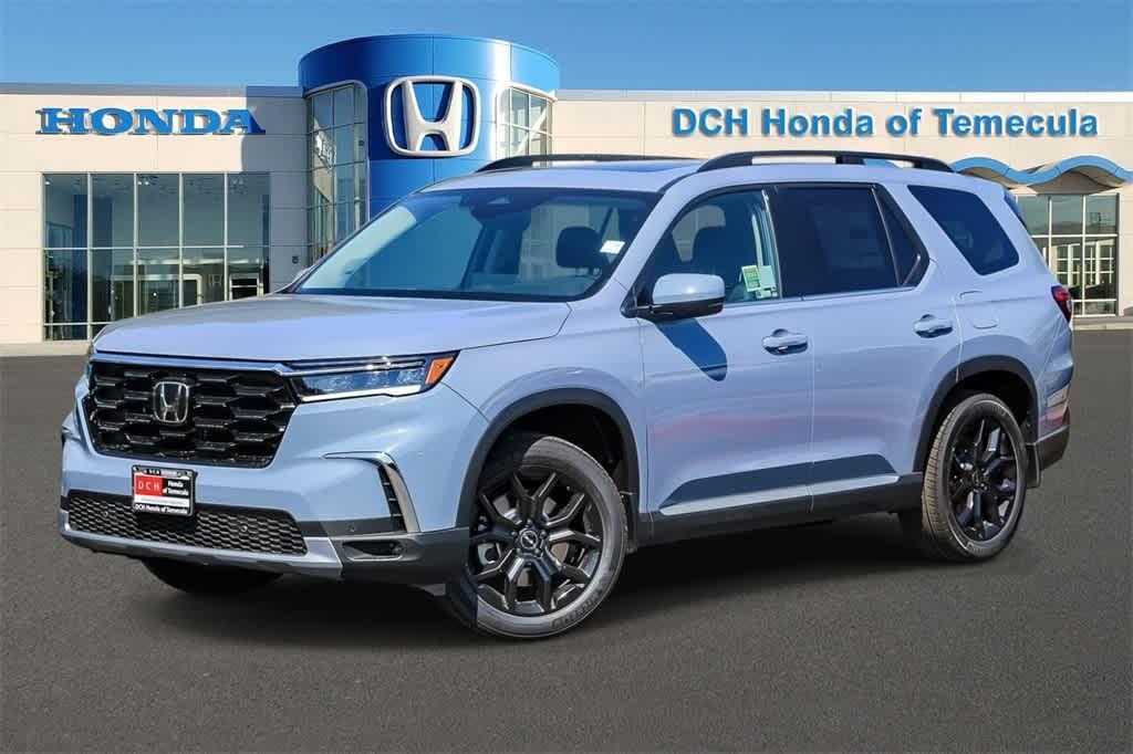 new 2025 Honda Pilot car, priced at $51,350