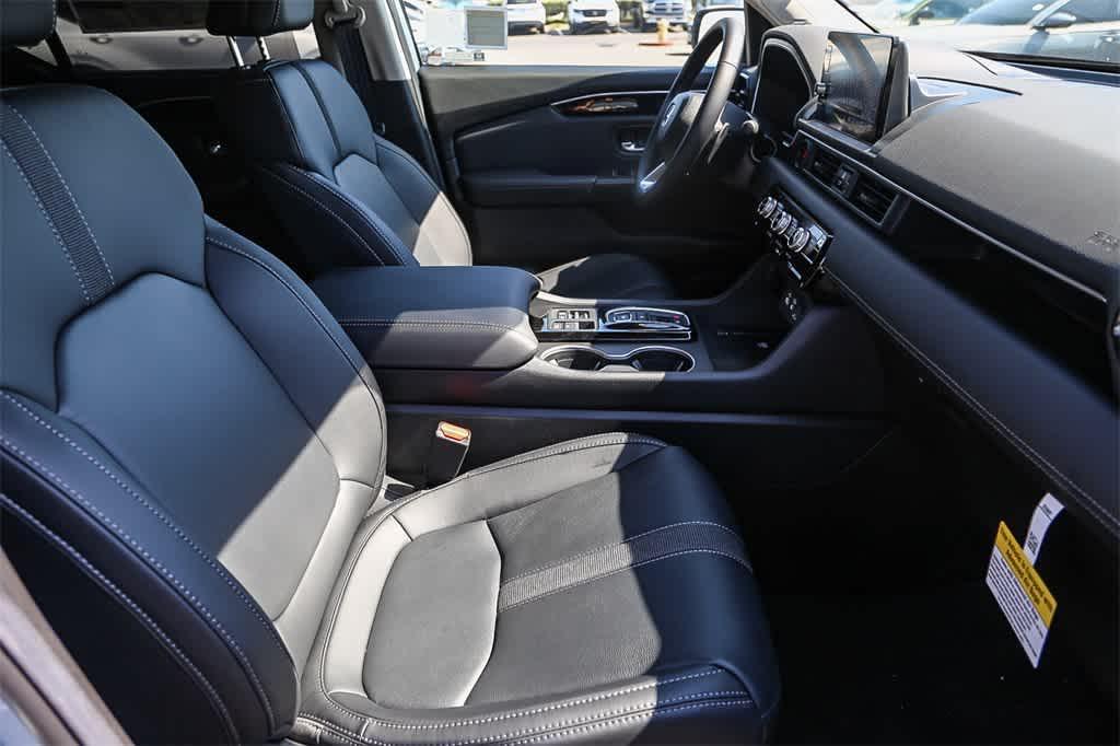 new 2025 Honda Pilot car, priced at $51,350