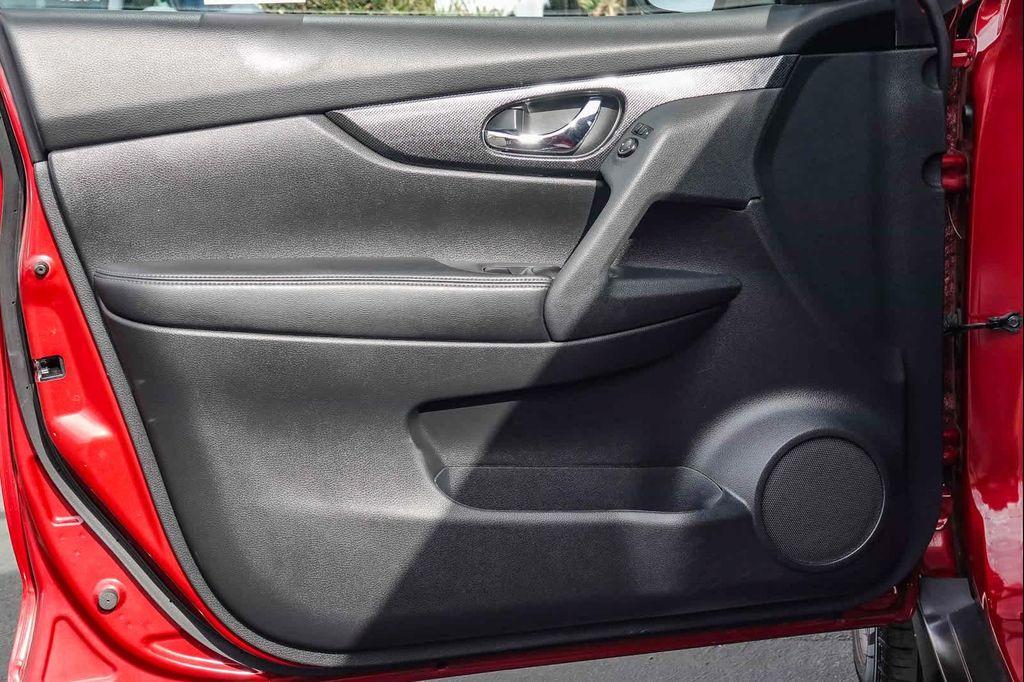 used 2016 Nissan Rogue car, priced at $13,155