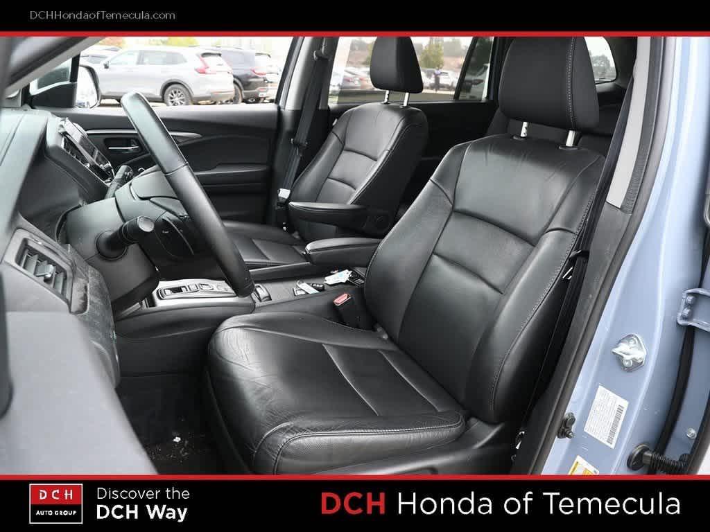 used 2022 Honda Pilot car, priced at $33,400
