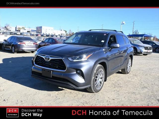 used 2020 Toyota Highlander car, priced at $35,088