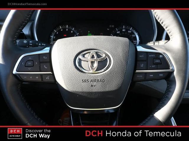 used 2020 Toyota Highlander car, priced at $35,088