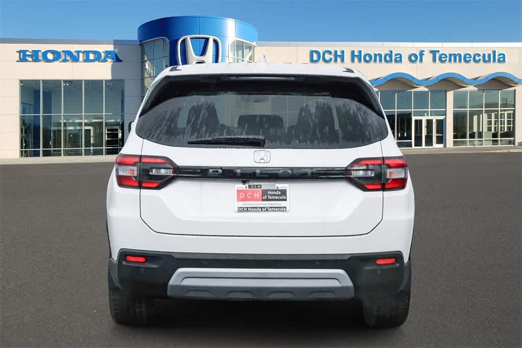 new 2025 Honda Pilot car, priced at $46,180