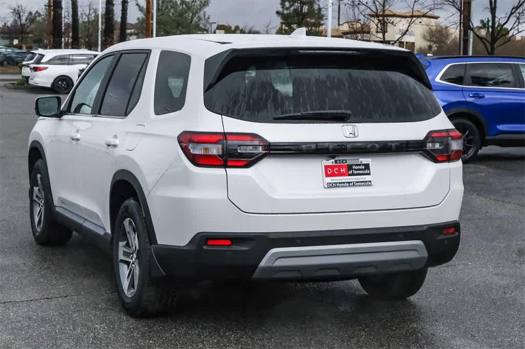 new 2025 Honda Pilot car, priced at $46,180