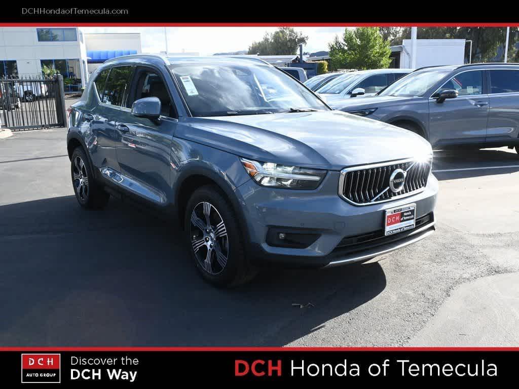 used 2021 Volvo XC40 car, priced at $22,157