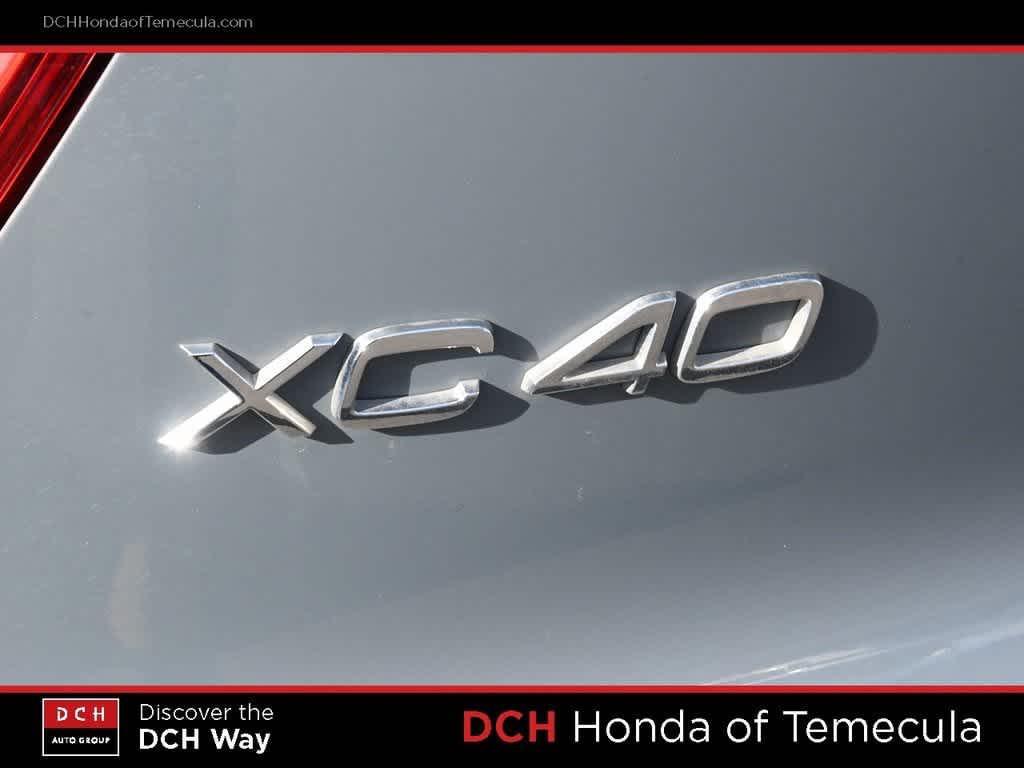 used 2021 Volvo XC40 car, priced at $22,157