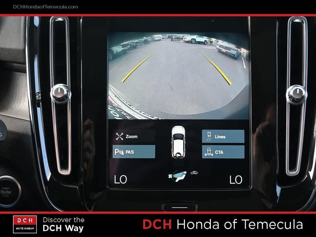 used 2021 Volvo XC40 car, priced at $22,157