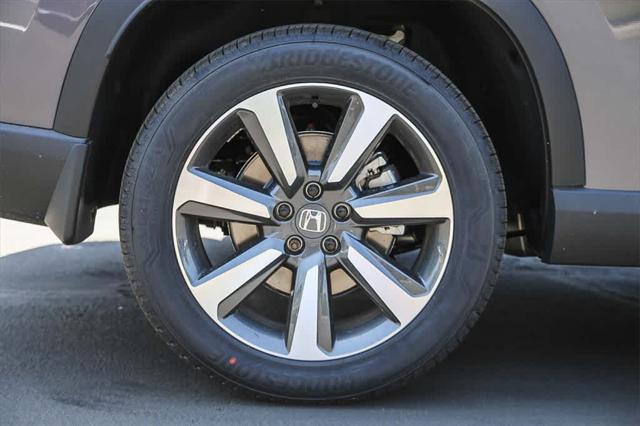 new 2025 Honda Pilot car, priced at $55,260