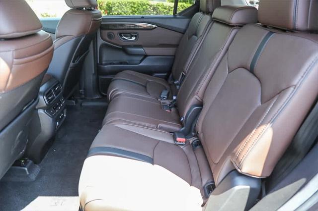 new 2025 Honda Pilot car, priced at $55,260