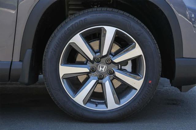 new 2025 Honda Pilot car, priced at $55,260